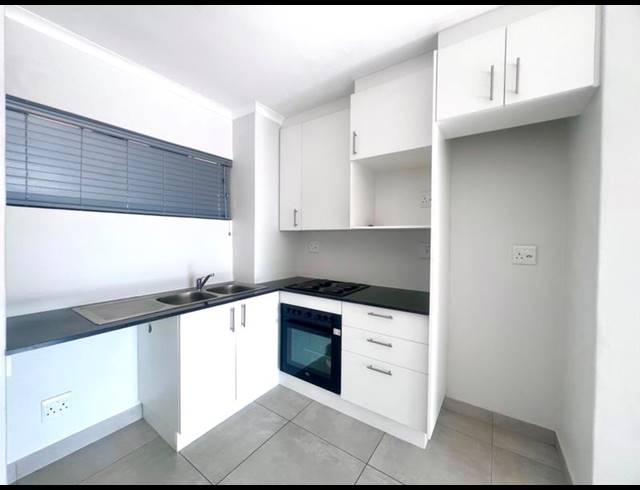 2 BEDROOM APARTMENT FOR SALE IN HAYFIELDS